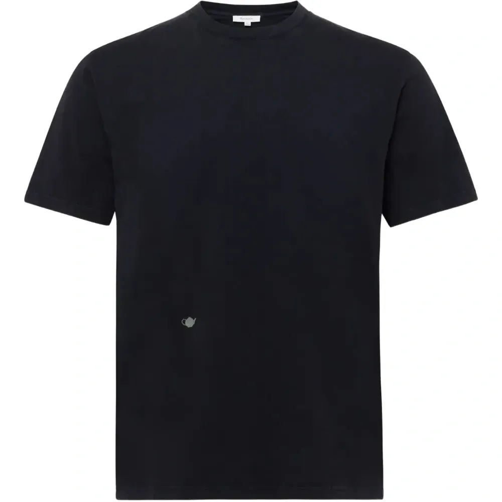 Футболка с вышивкой