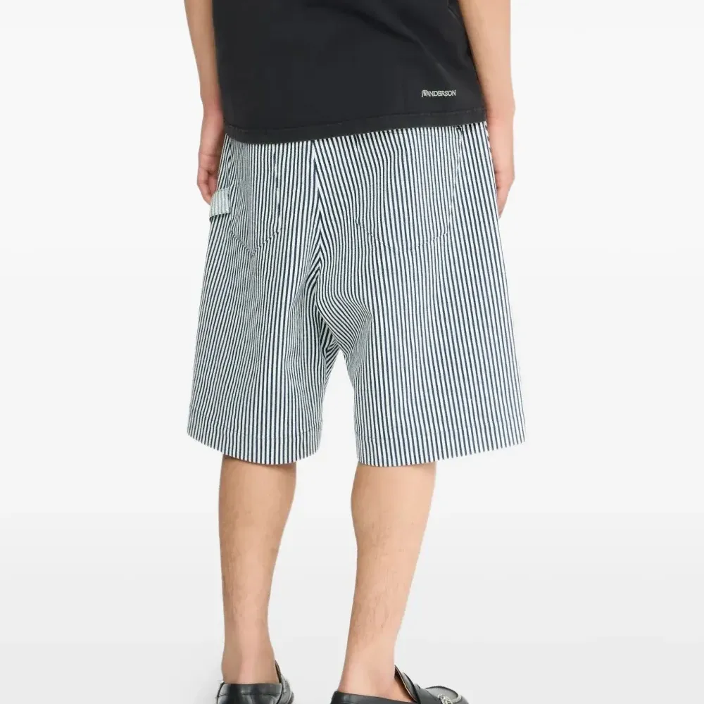 Футболка с вышивкой