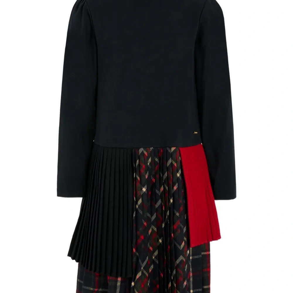 Платье с плиссированными вставками