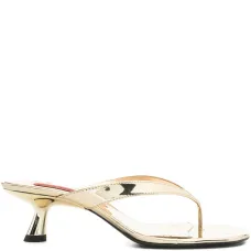 Босоножки на каблуке с перемычкой между пальцами