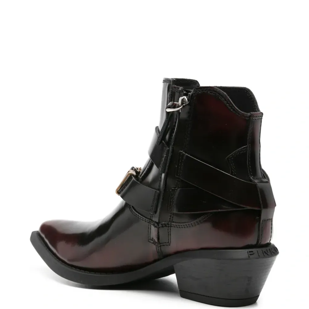 Остроконечные ботинки с ремешком и пряжкой