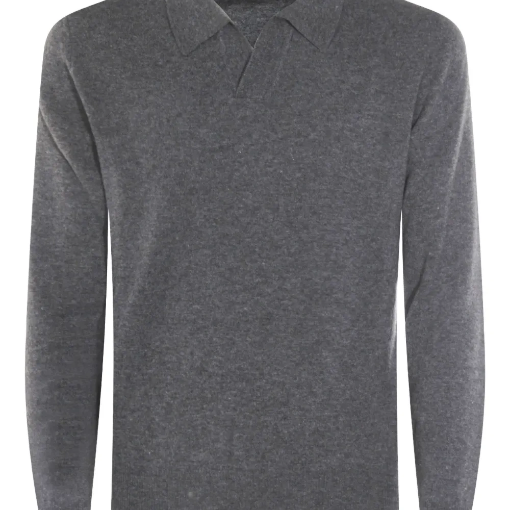 Свитер из натуральной шерсти