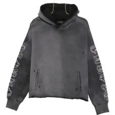 Толстовка с принтом на рукаве и эффектом потертости