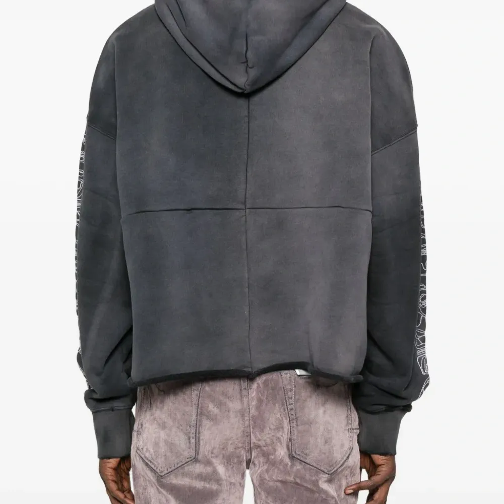 Толстовка с принтом на рукаве и эффектом потертости Толстовка с принтом на рукаве и эффектом потертости