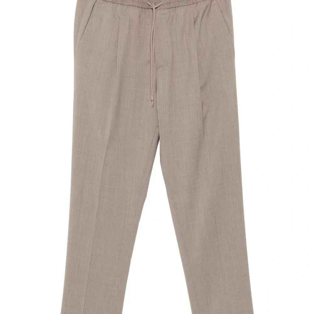 Брюки прямого кроя на завязках