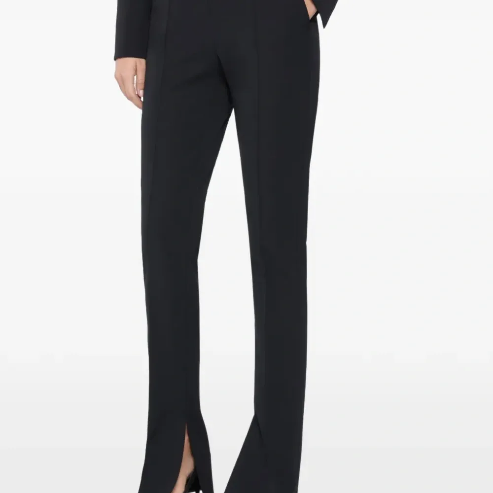 Брюки с разрезами