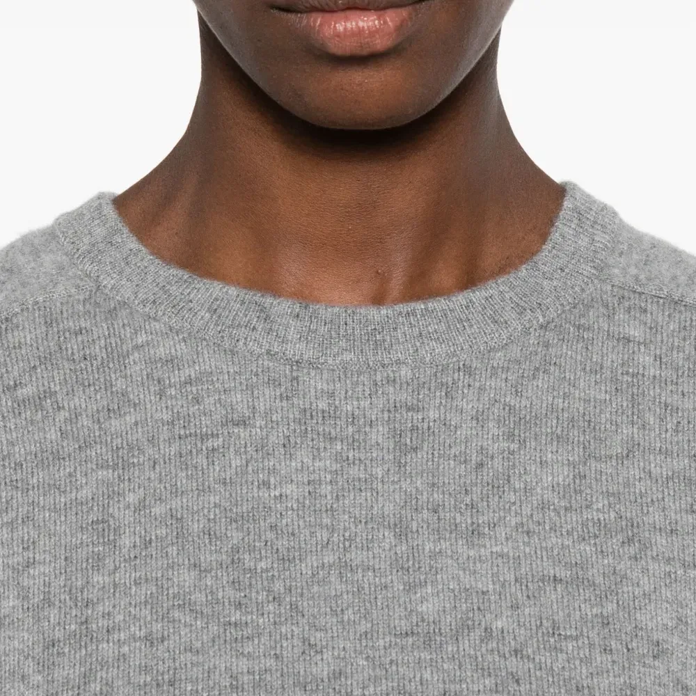 Свитер с круглым вырезом и ребристыми манжетами