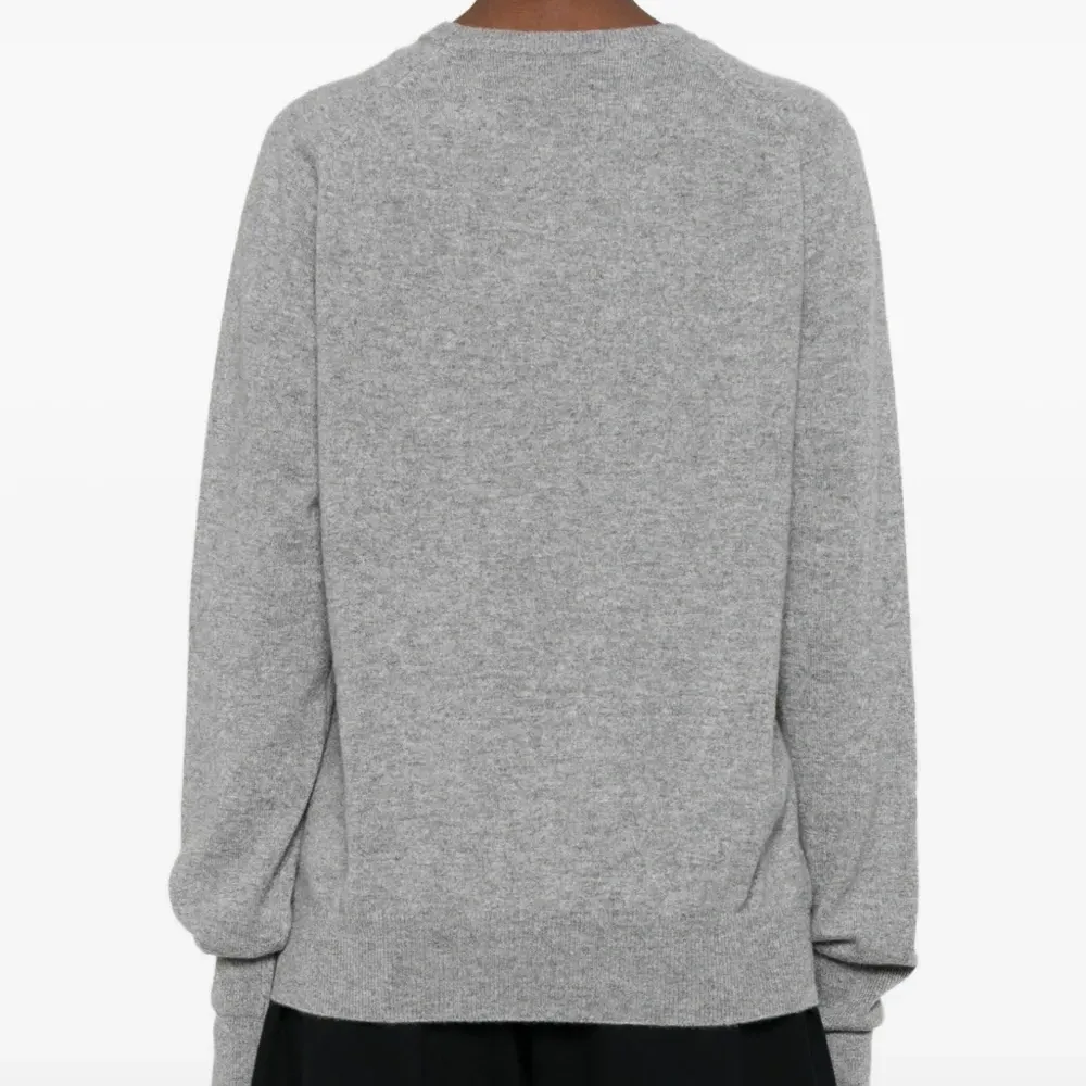 Свитер с круглым вырезом и ребристыми манжетами