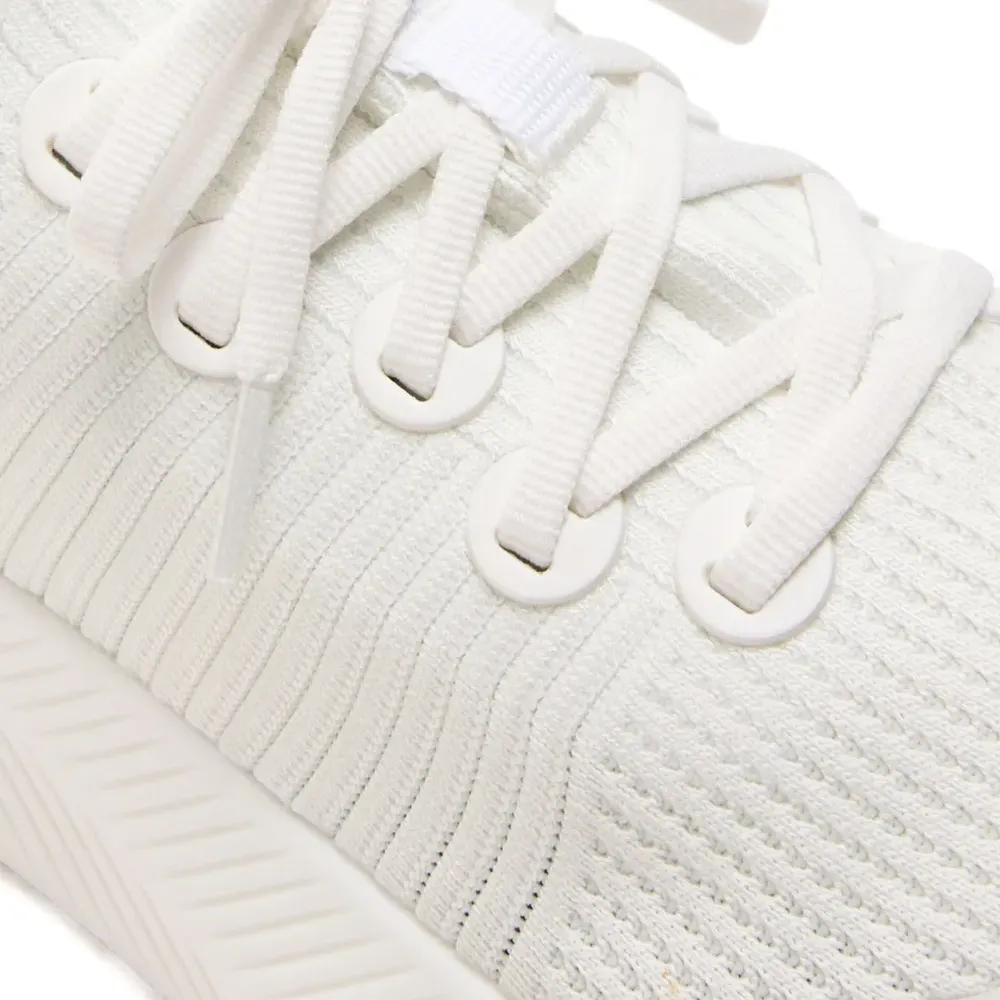 Кроссовки в рубчик