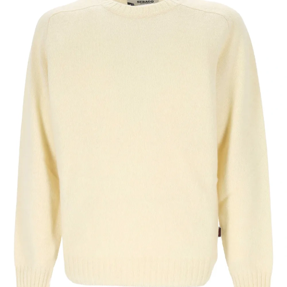 Шерстяной свитер