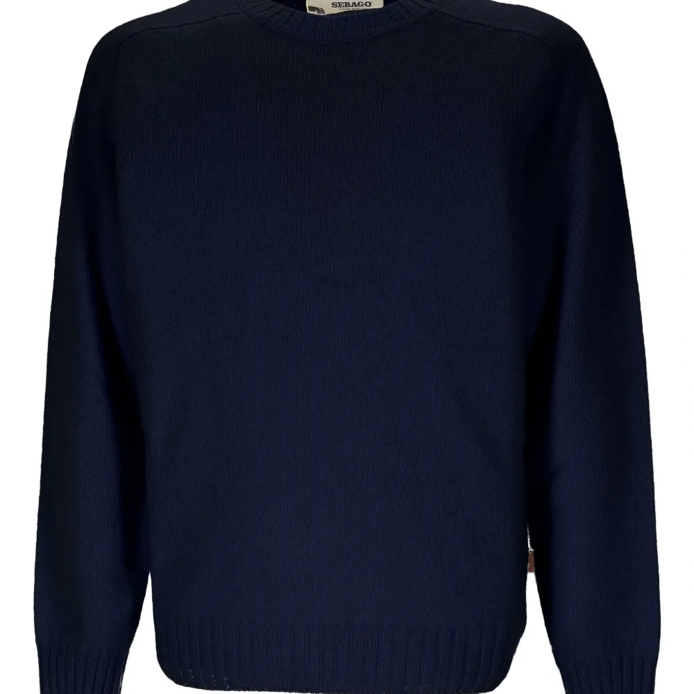 Шерстяной свитер