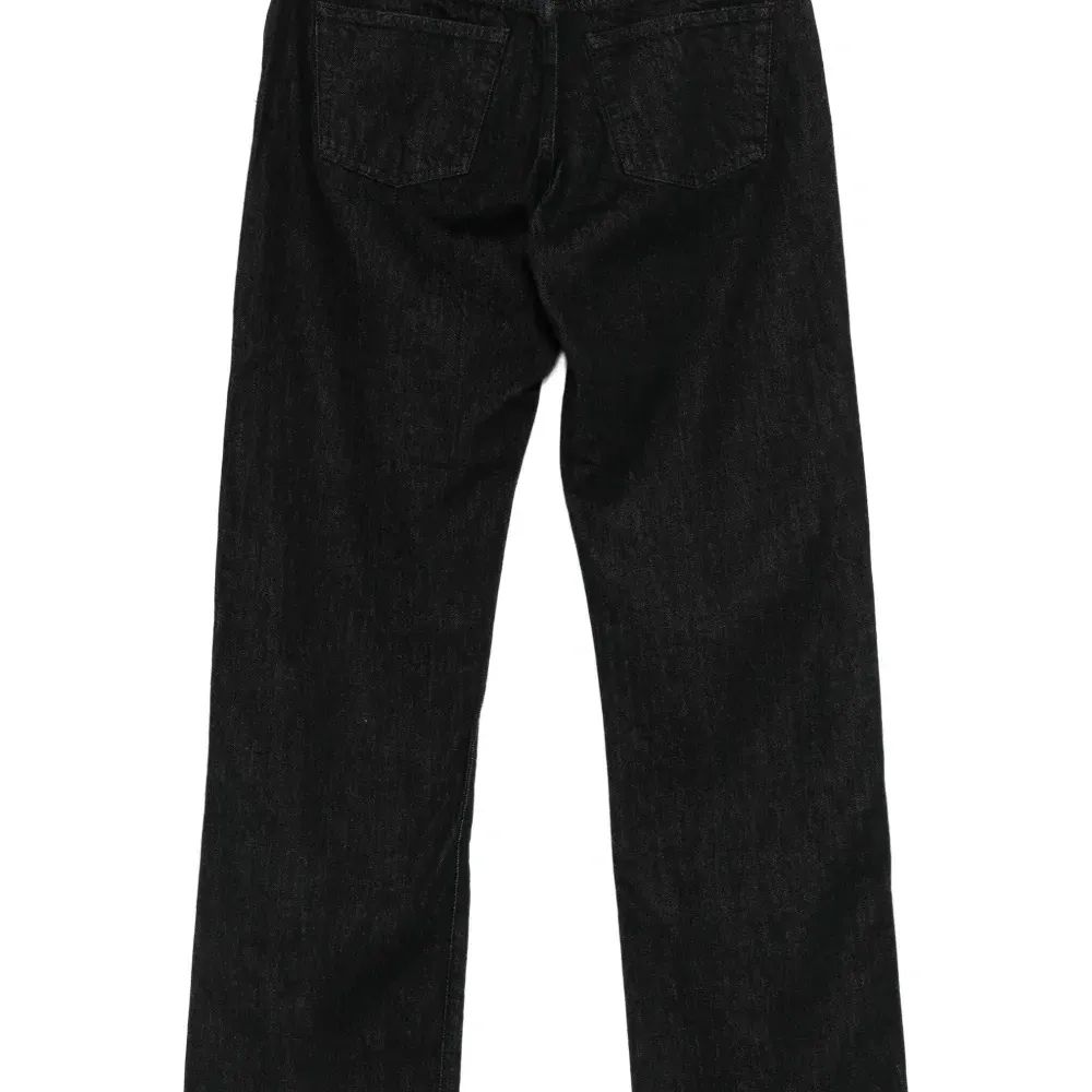 Джинсы с пятью карманами