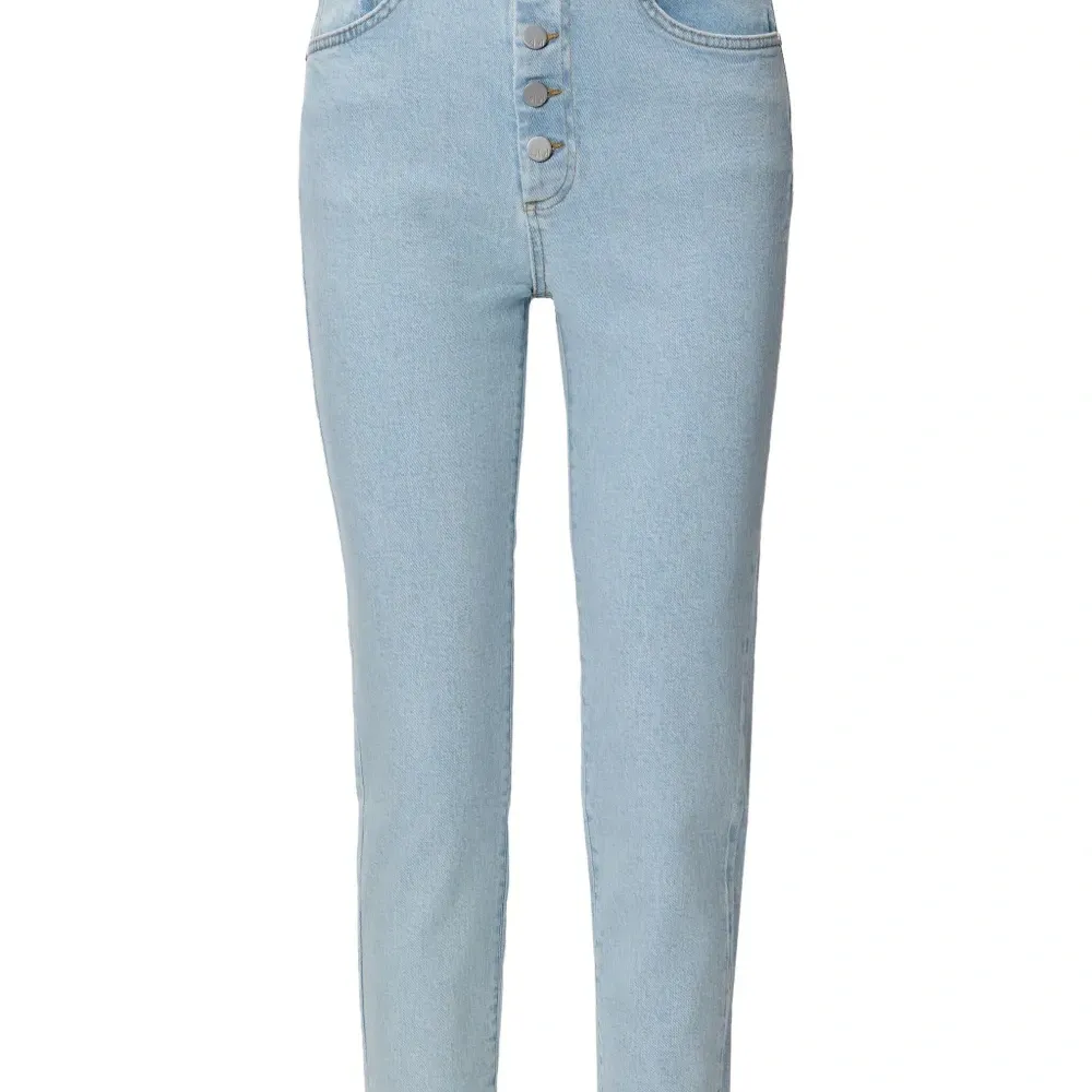 Джинсы на пуговицах