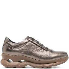 Кожаные кроссовки