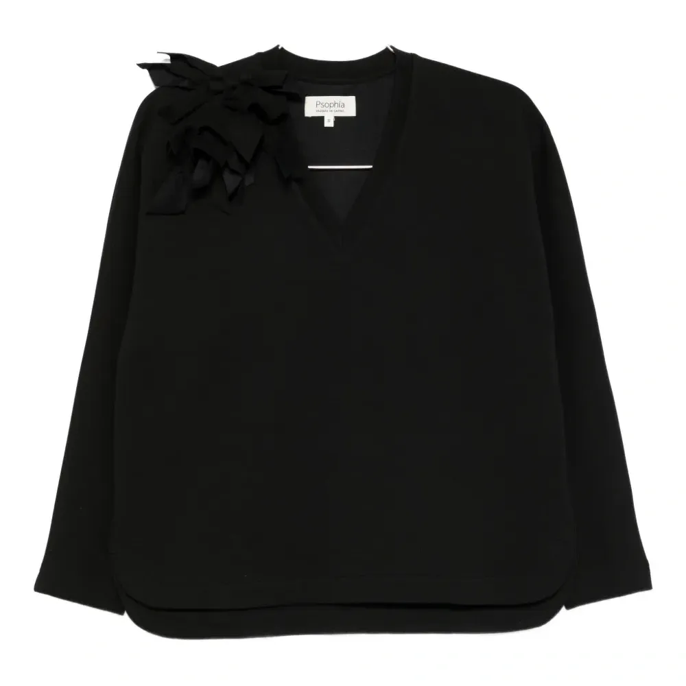 Блузка с бантом