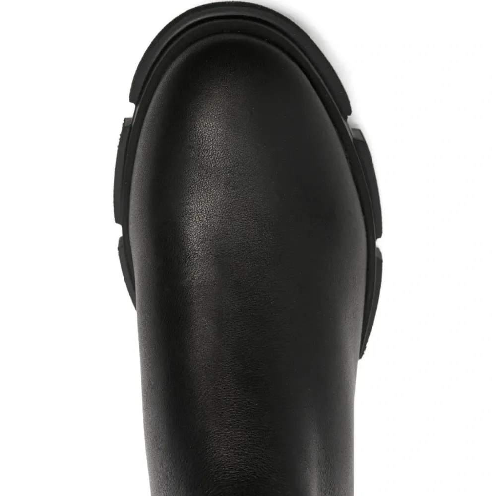 Ботинки челси с эластичными вставками Ботинки челси с эластичными вставками