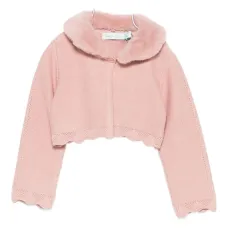 Кардиган с меховым воротником и волнистыми краями Кардиган с меховым воротником и волнистыми краями