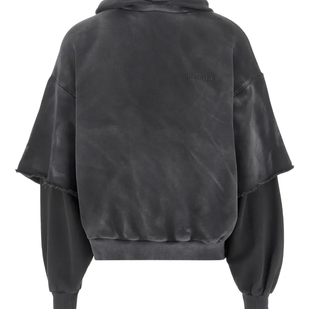 Худи со многослойными рукавами