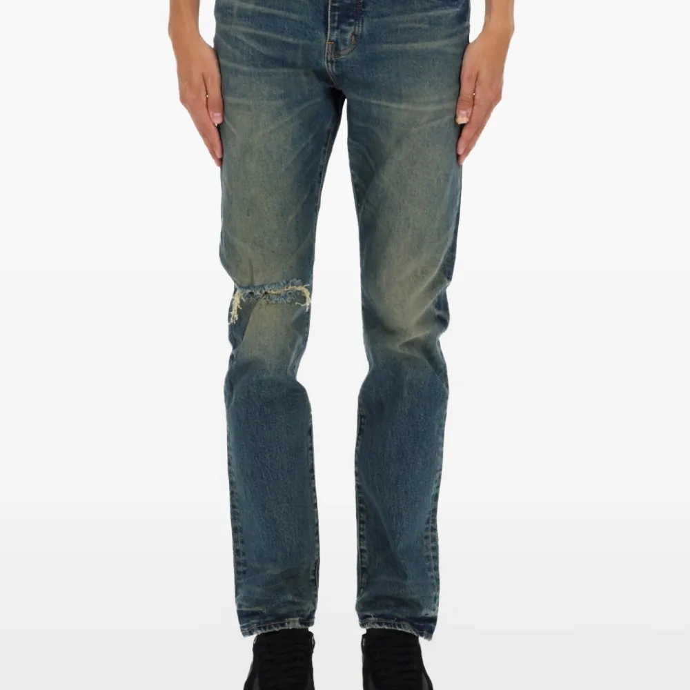 Джинсы P005 с прорезями