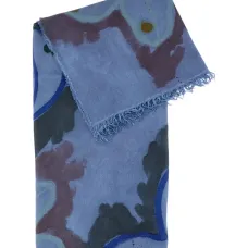 Шарф с цветочным узором и бахромой Шарф с цветочным узором и бахромой