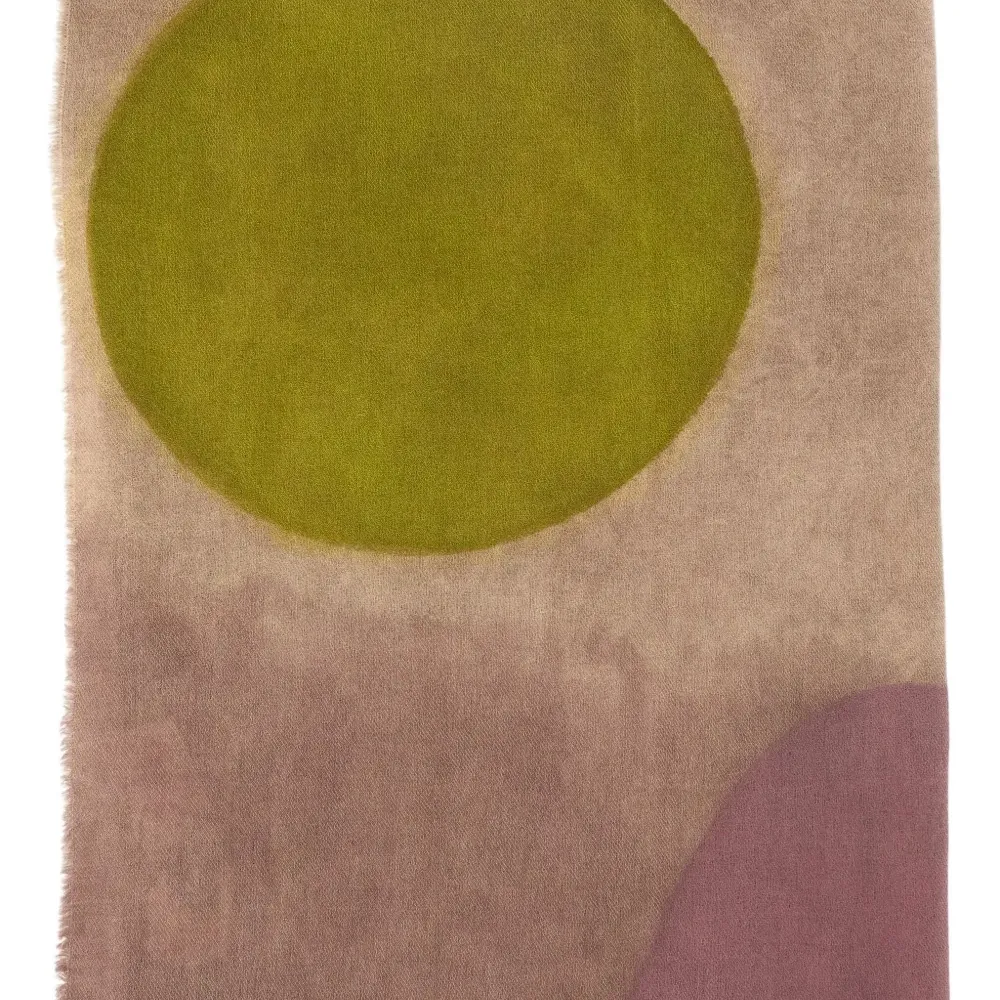 Шарф с геометрическим графическим узором и бахромой