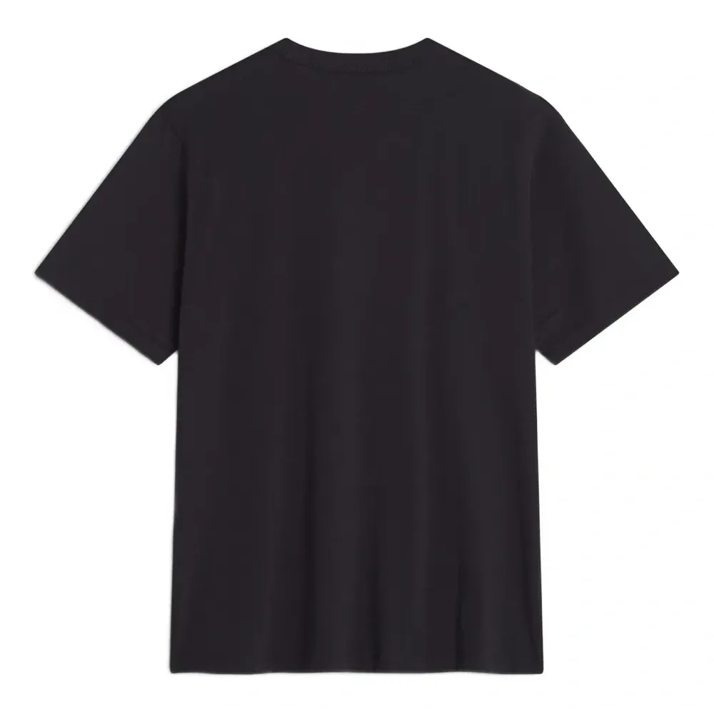 Футболка с вышитым логотипом Футболка с вышитым логотипом