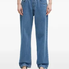 Джинсы с карманами Джинсы с карманами