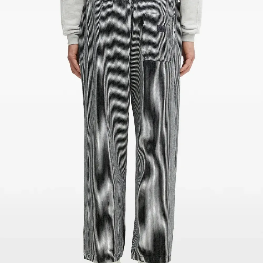 Брюки в полоску с эластичным поясом