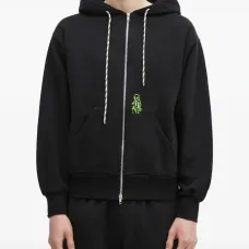 Застёжка-куртка с вышивкой Застёжка-куртка с вышивкой