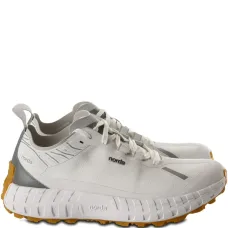 Кроссовки с вставками на массивной подошве