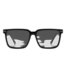 Солнцезащитные очки в квадратной оправе