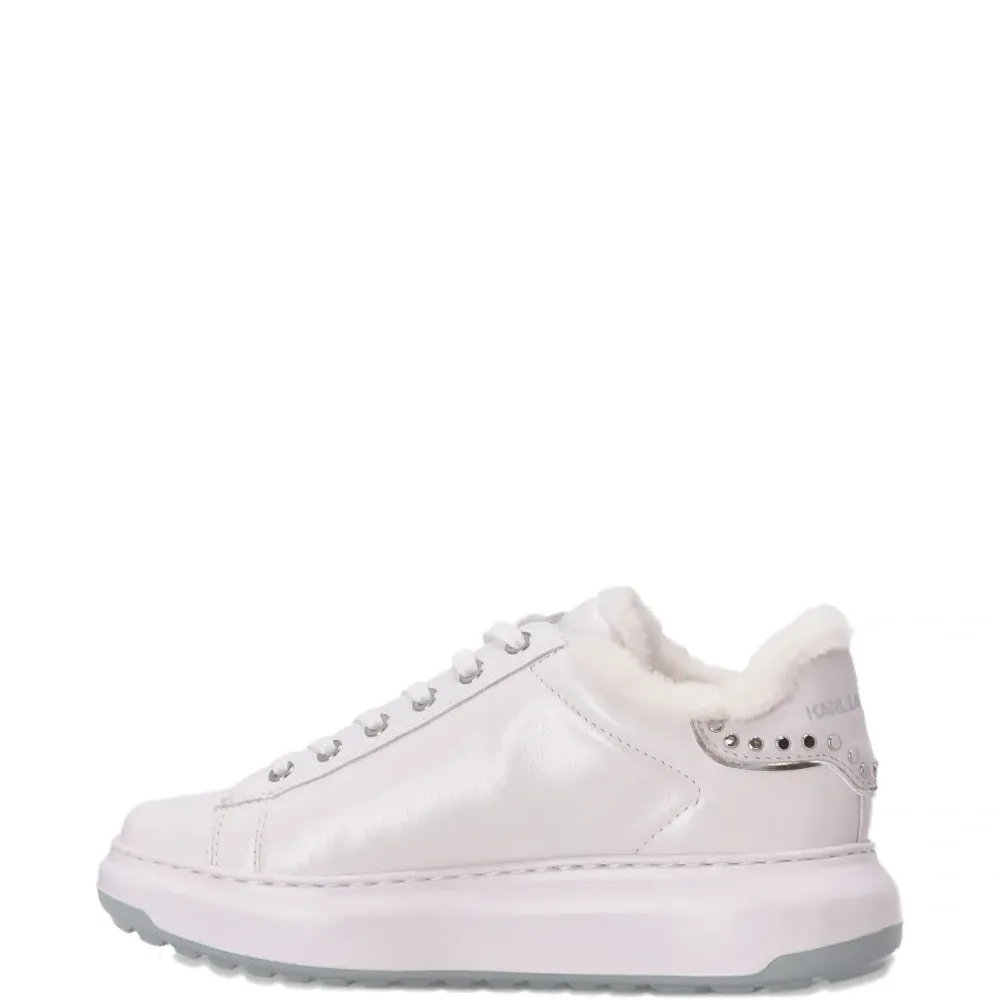 Кроссовки на платформе с заклепками