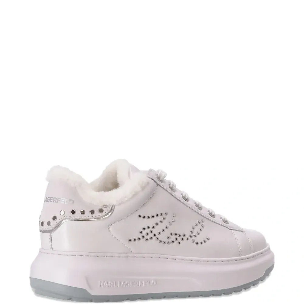 Кроссовки на платформе с заклепками