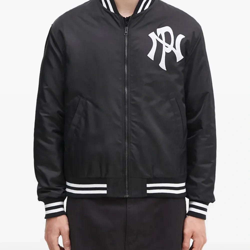 Бомбер с логотипом