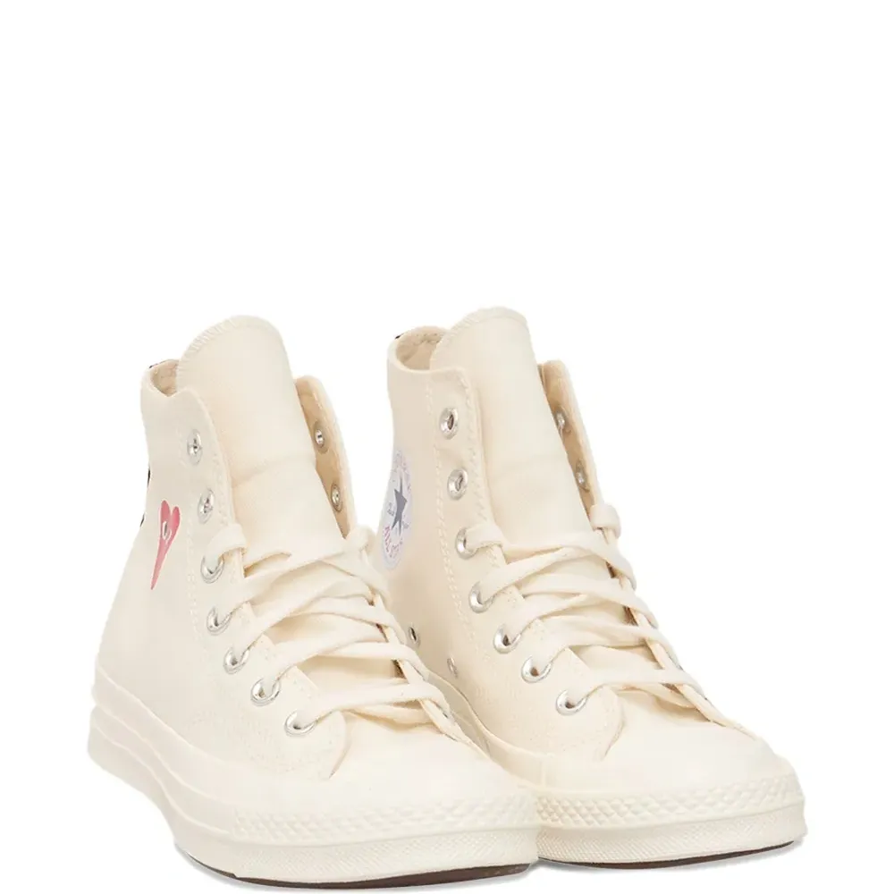 Кеды из коллаборации с Converse Кеды из коллаборации с Converse