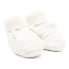 Вязаные пинетки с помпоном