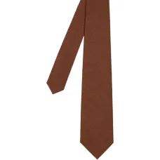 Галстук с заострённым концом