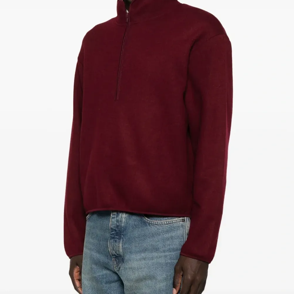 Толстовка с воротником-стойкой