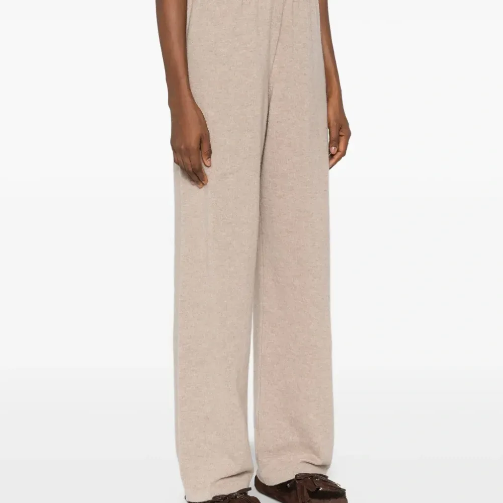 Брюки на резинке