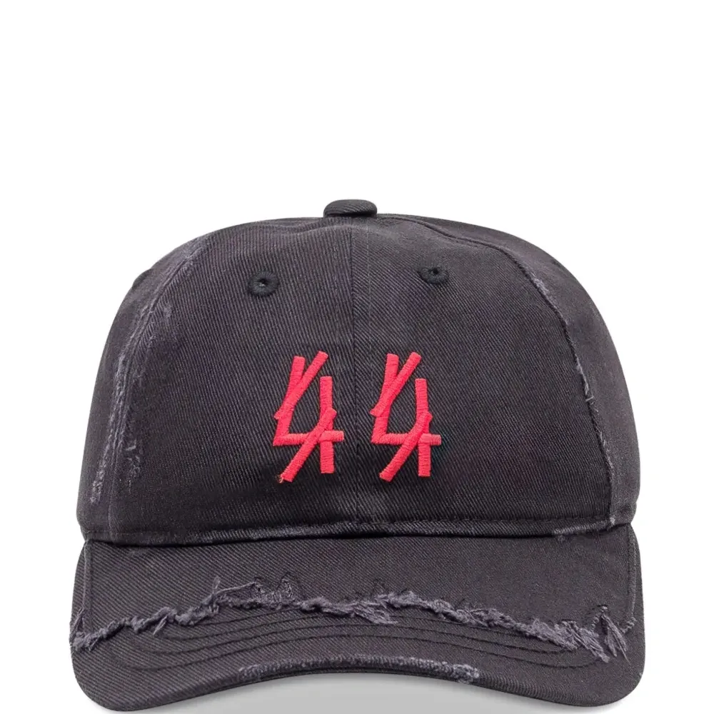 Бейсболка с вышитым логотипом