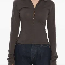Топ с застежкой на пуговицы и воротником поло