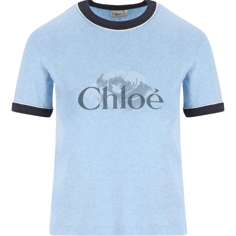 Футболка с логотипом