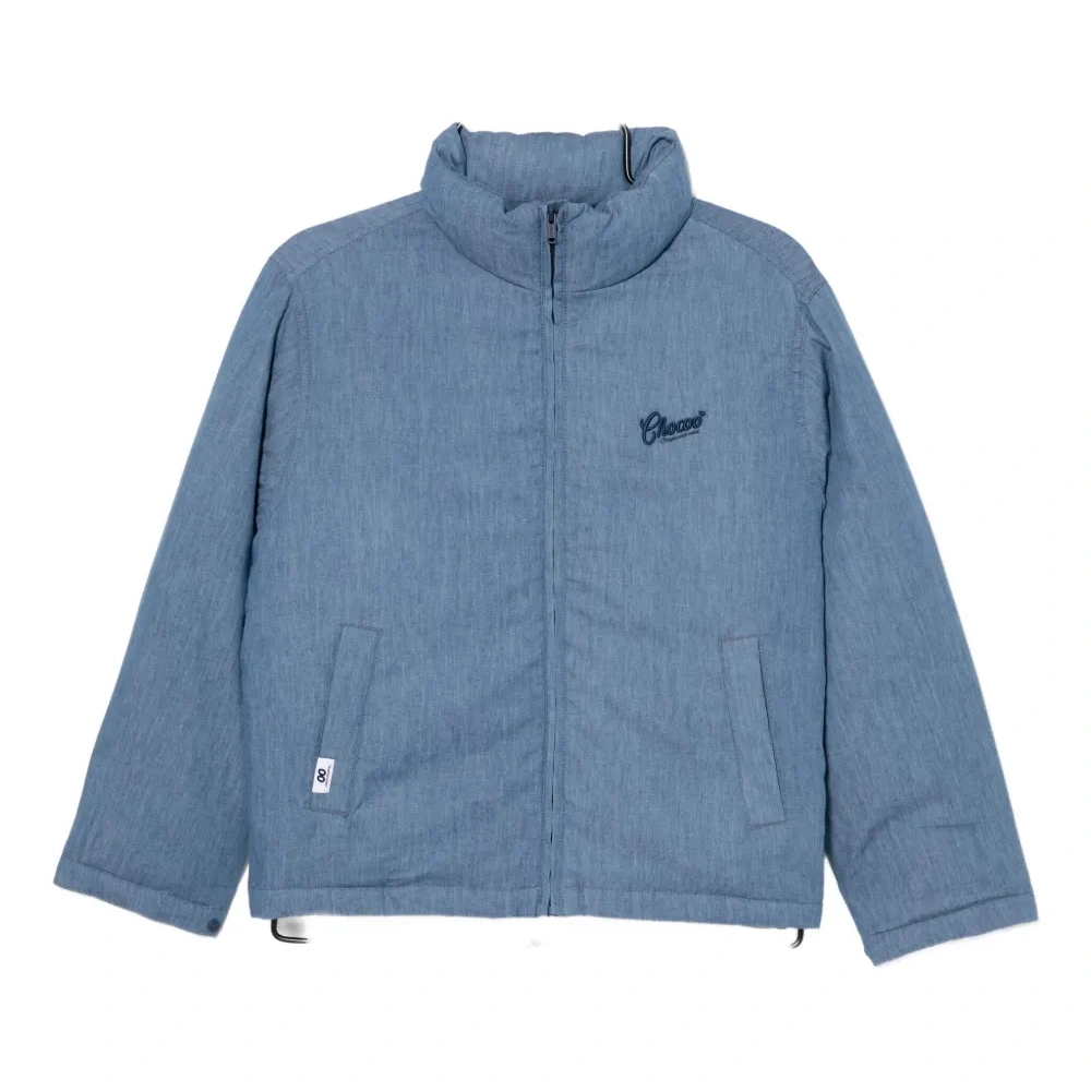 Куртка с вышитым логотипом