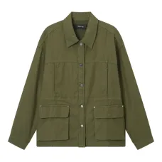 Жакет с двумя карманами и отложным воротником