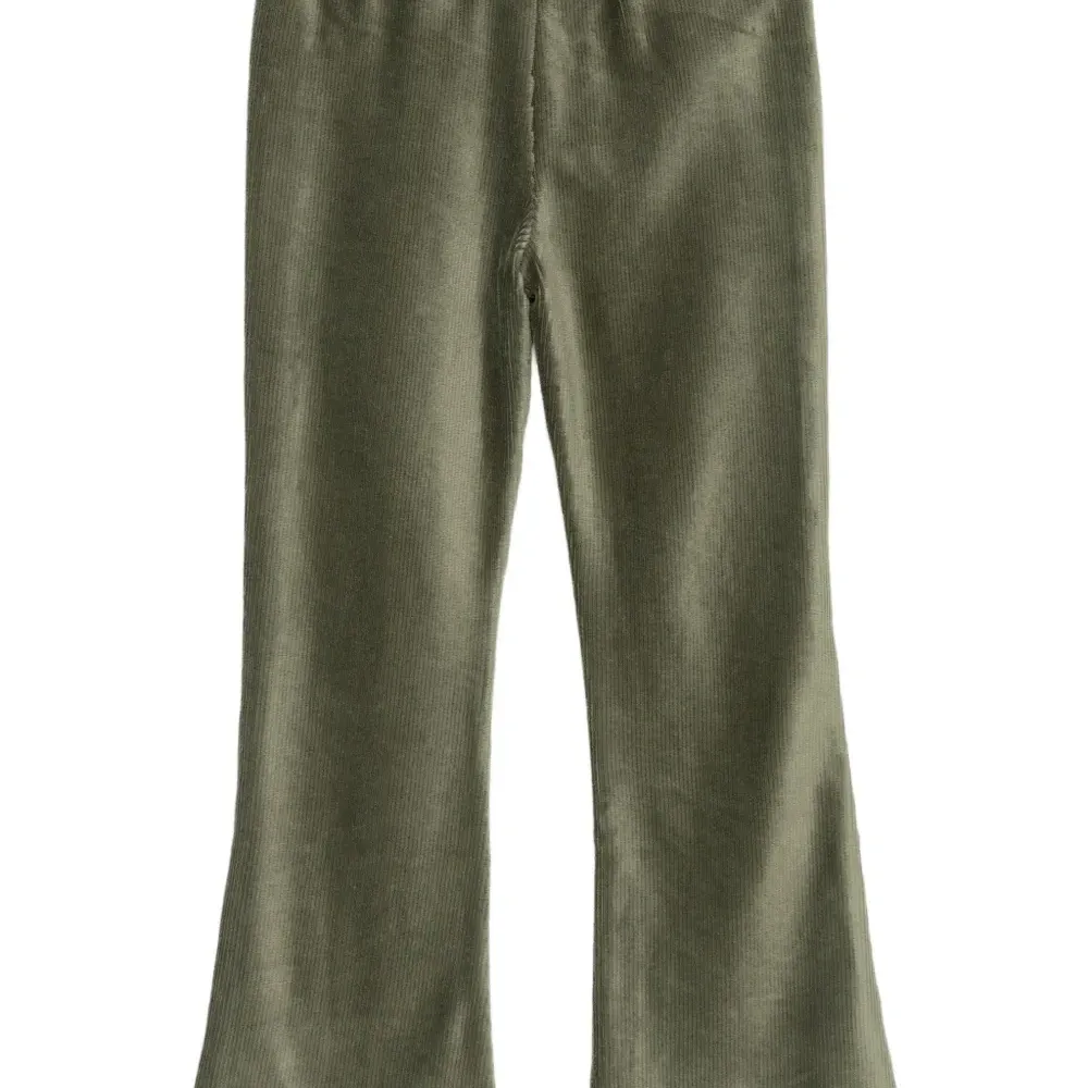 Вельветовые расклешённые брюки