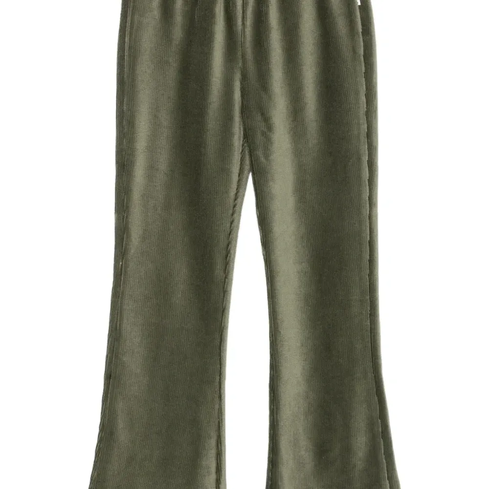 Вельветовые расклешённые брюки