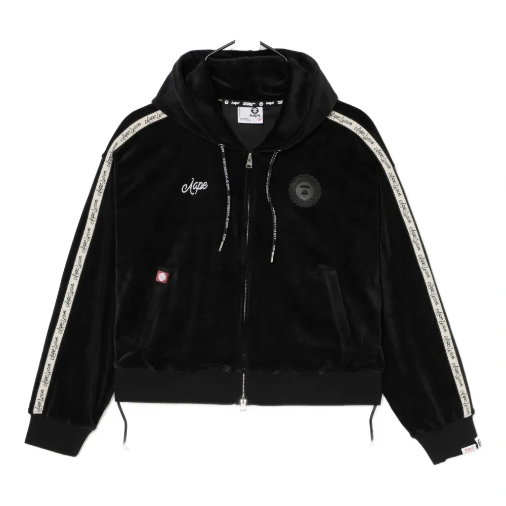 Бархатное худи с логотипом