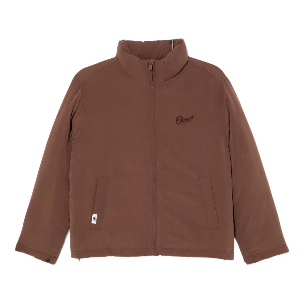 Куртка с вышитым логотипом