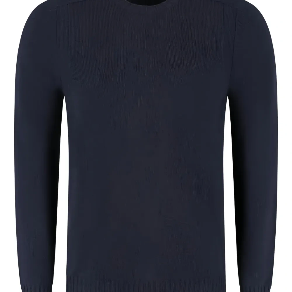 Рифлёный свитер с круглым вырезом