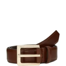 Кожаный ремень с пряжкой